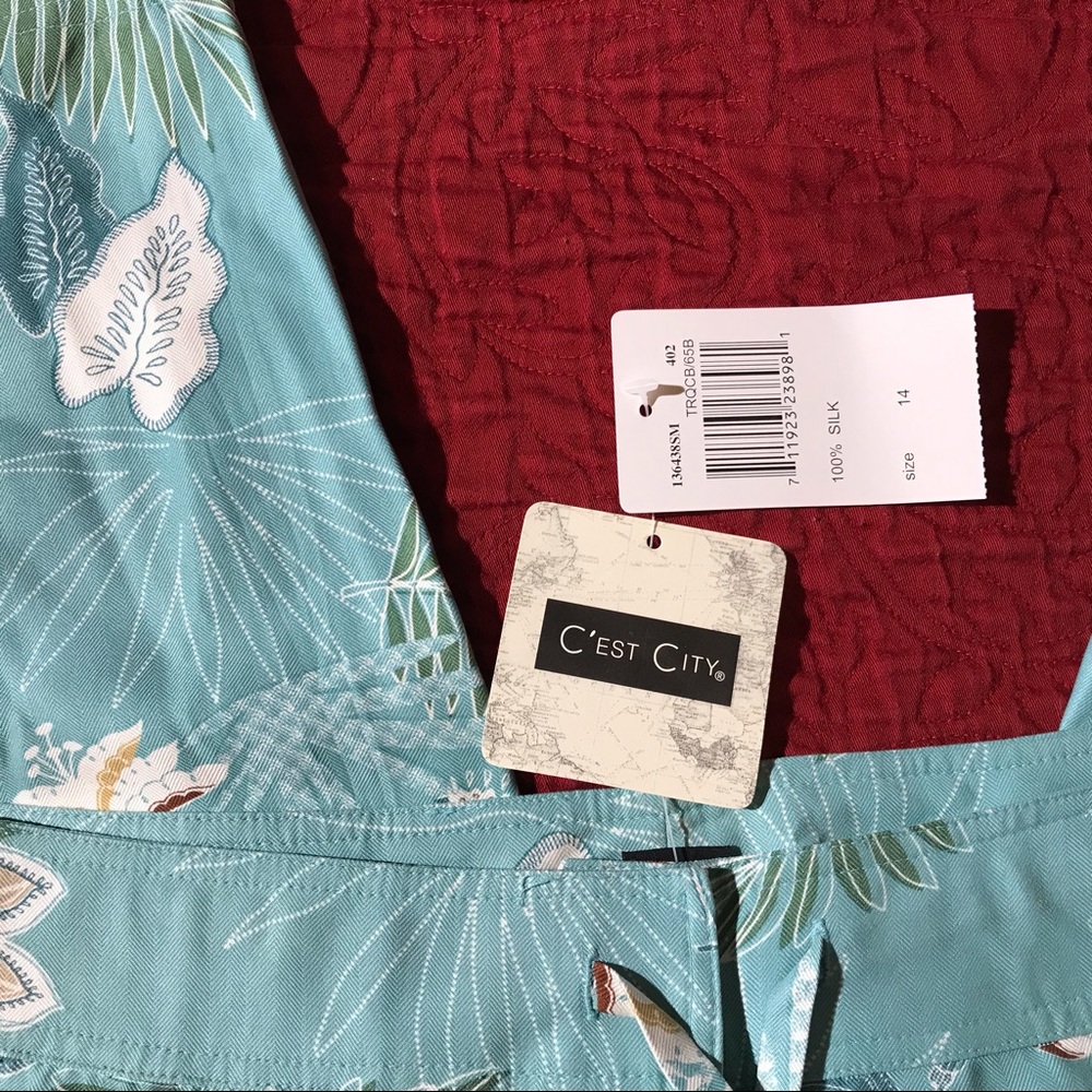 C’est City 100% Silk Cropped Pants with Flowers - Picture 2 of 4